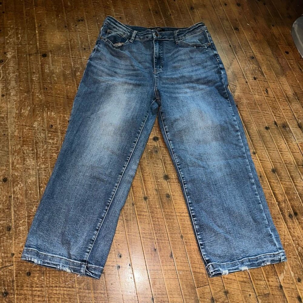 Judy Blue Women's Wide Leg Jeans - size 15/32